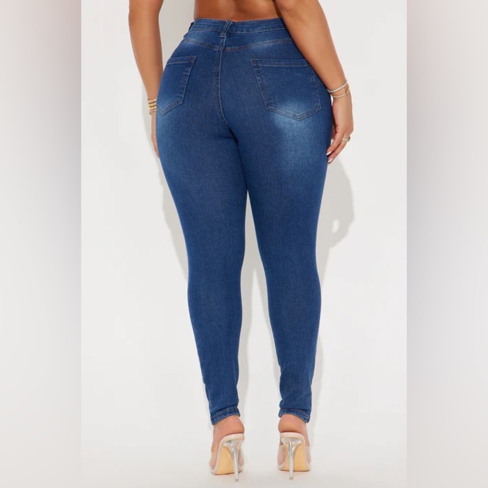 Brand New with Tag Dark Wash Fashion Nova Vibe Check Curvy Stretch Skinny Jeans - Picture 2 of 4